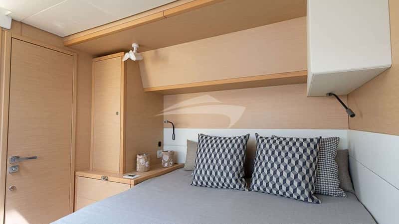 ROYAL FLUSH 16m sailing yacht charter, photo 8
