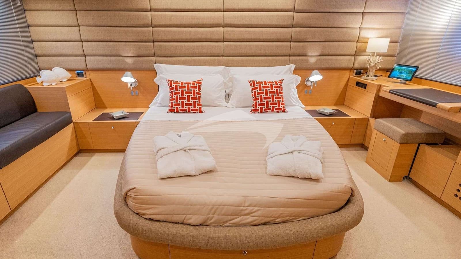 GYNAH, photo from the yacht portfolio 5