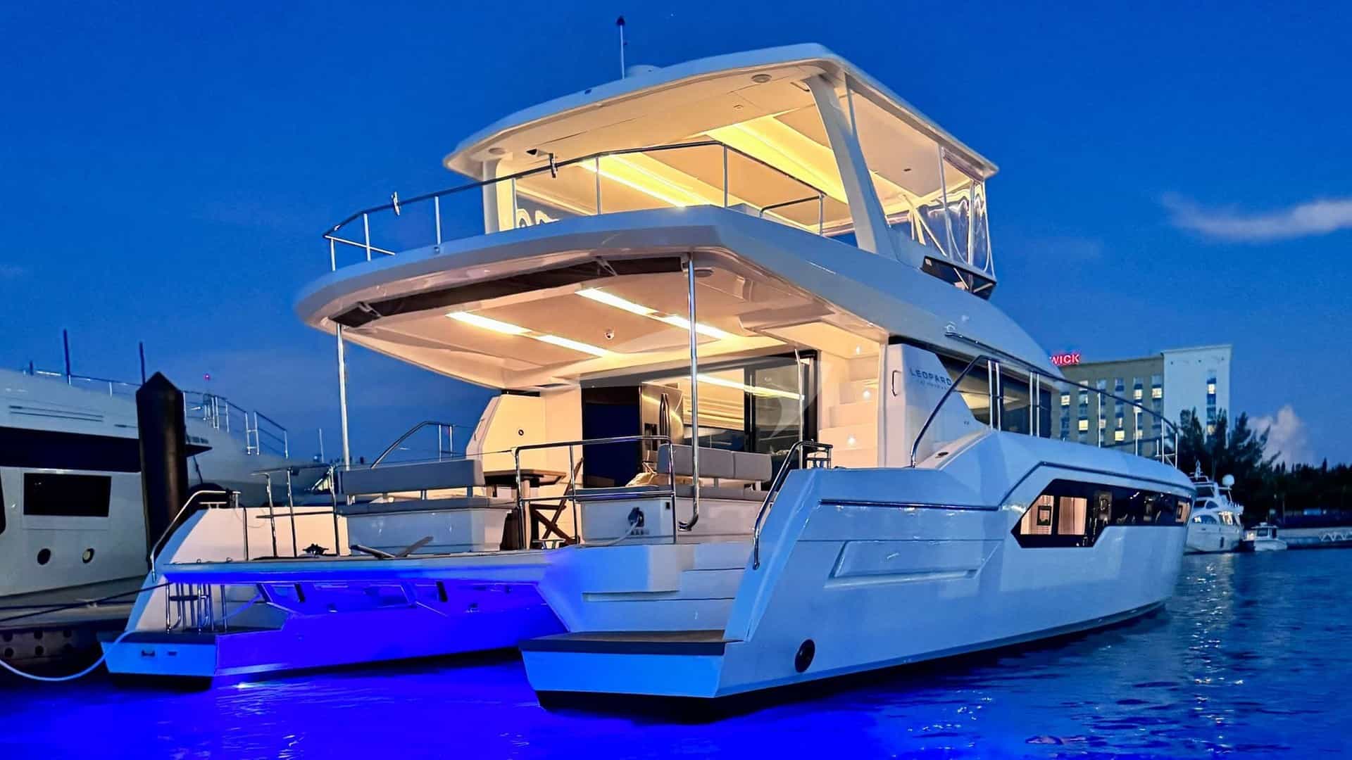 BRU SEA yacht charter