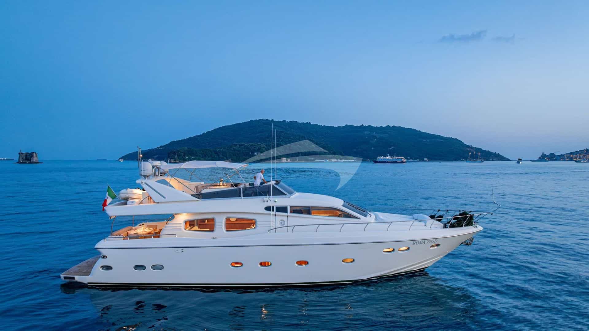 ROCK MOON yacht charter