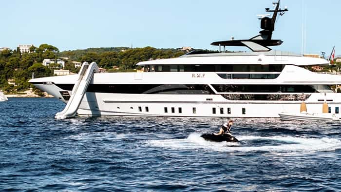 R.M.F 52m motor yacht charter, photo 3