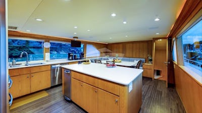 Galley / Country Kitchen