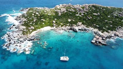 KAYACHTIC 17m sailing yacht charter, photo 12