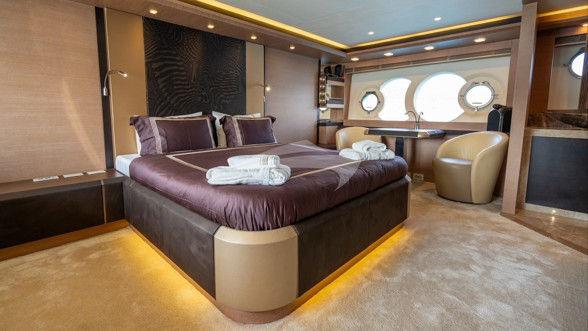 Master stateroom is full beam