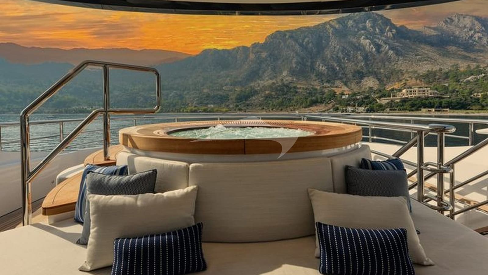 LUMIERE, photo from the yacht portfolio 17
