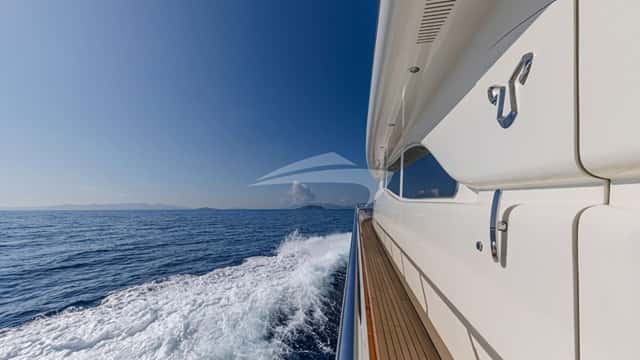 DREAM yacht charter photo 3