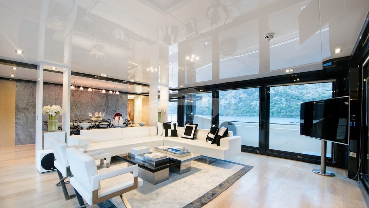 Main saloon