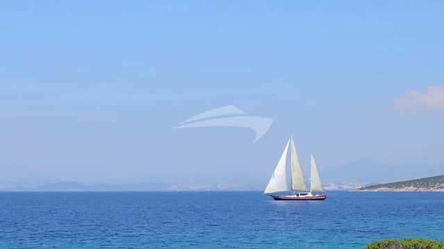 DRAGON FLY yacht charter photo 3