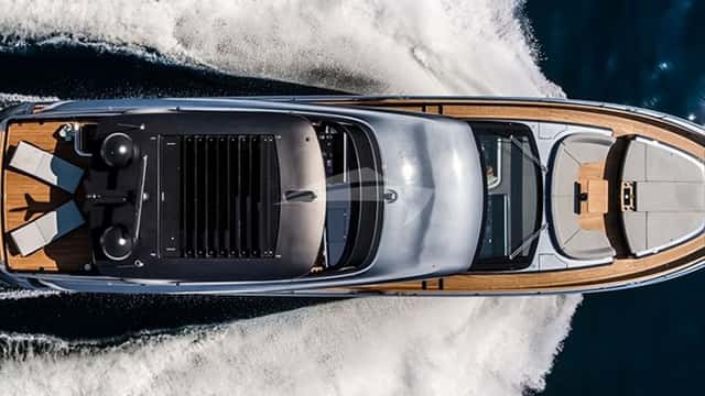 VICTORIA yacht charter photo 2