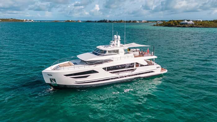 MIDNIGHT MOON 26m motor yacht charter, photo 2