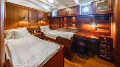 Convertible Guest Cabin