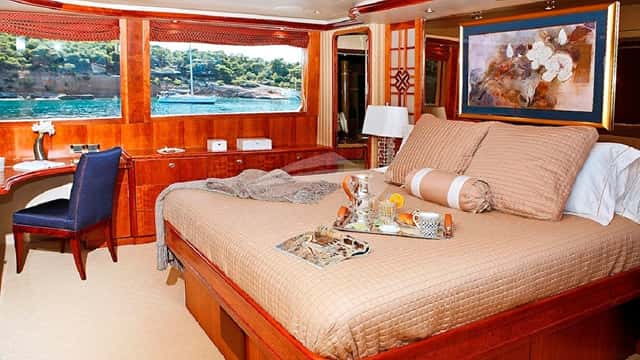 ENDLESS SUMMER yacht charter photo 5