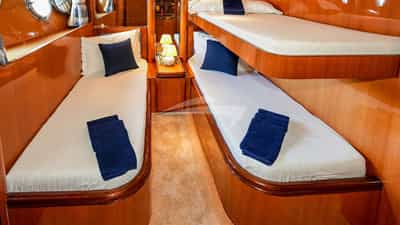 Twin Cabin