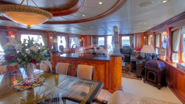 ELIZABETH yacht charter photo 4