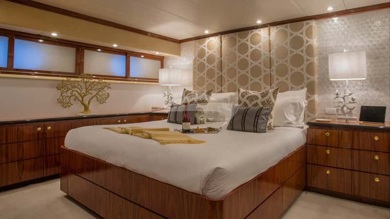 SWEET ESCAPE 40m motor yacht charter, photo 10