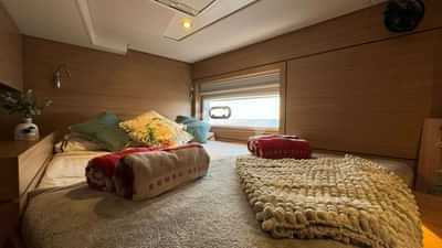Guest cabin