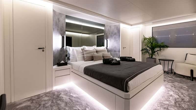 EVA 37m motor yacht charter, photo 5