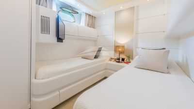 Triple Cabin (with Pullman stowed)