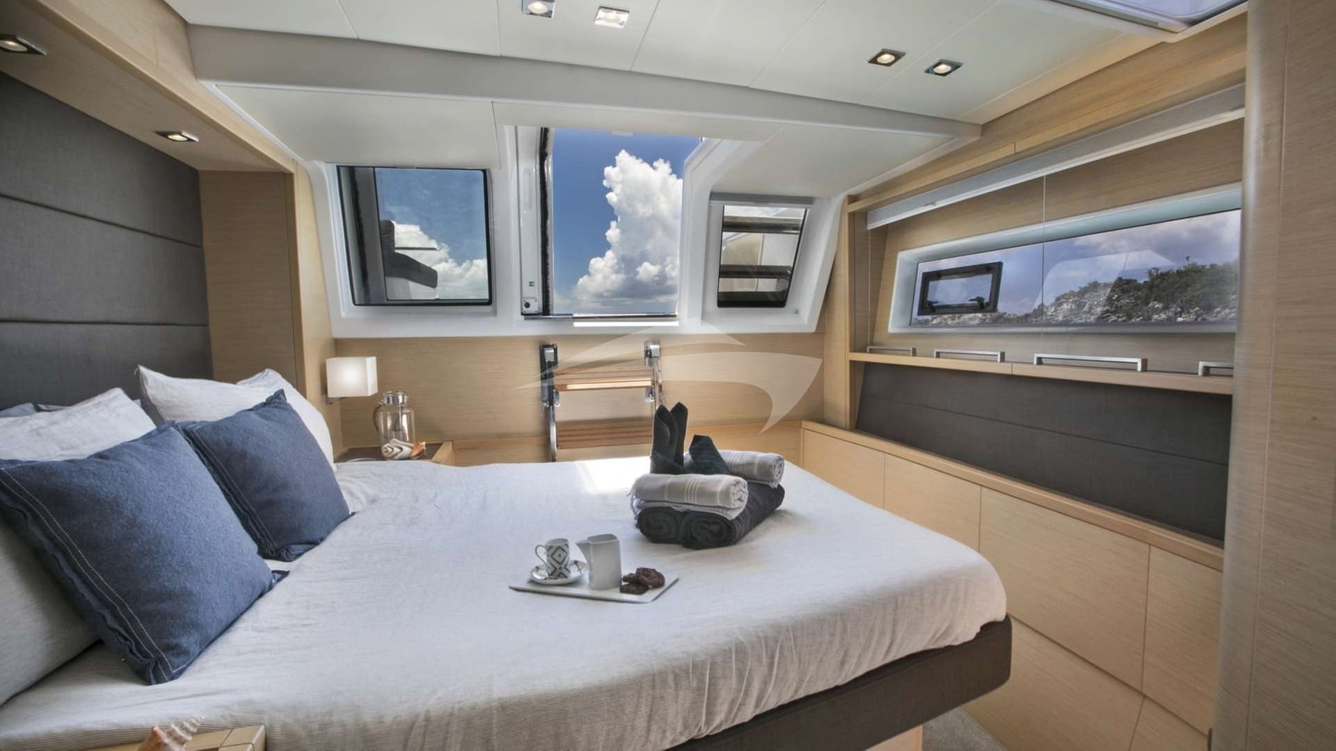 Port aft guest cabin