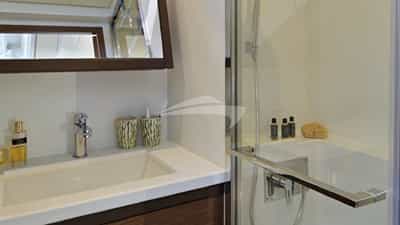 VIGILANT2 guests bathroom - stef-bravin