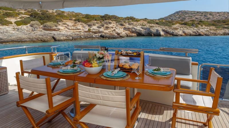 Deck Dining