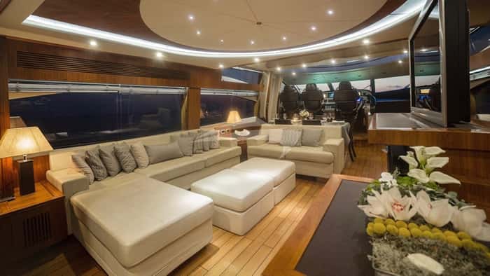 BLADE 6 28m motor yacht charter, photo 3