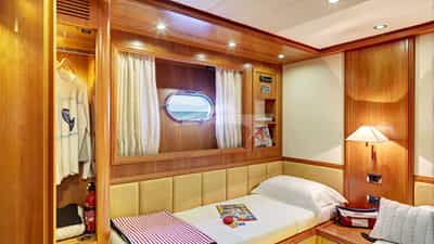 Twin Cabin