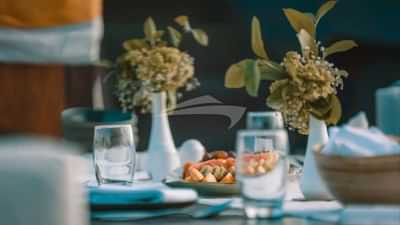 Dining Detail
