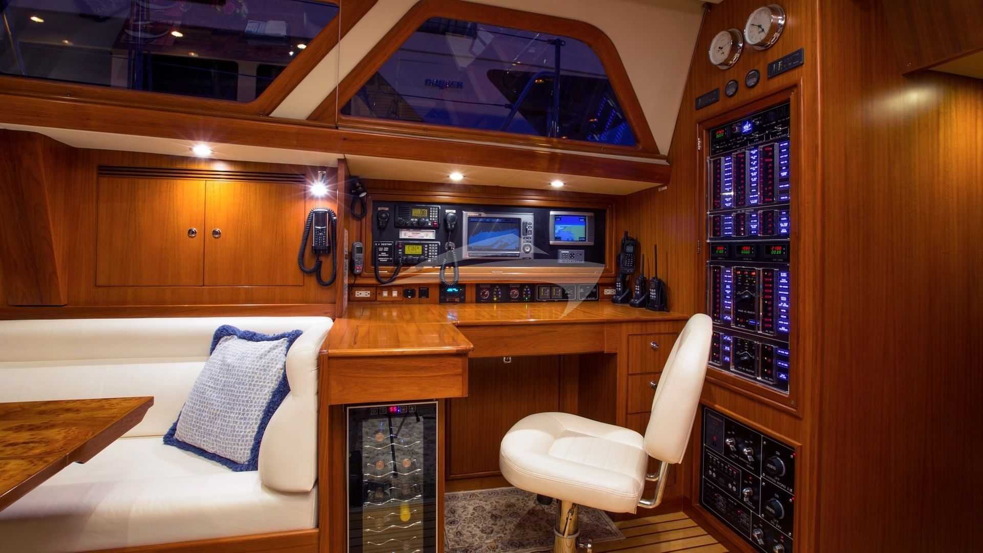 Old salon photo showing navigation station