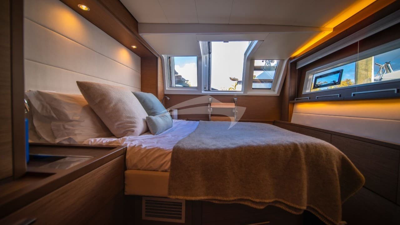 SERENITY VII, Aufnahme aus dem Yachtportfolio 4
