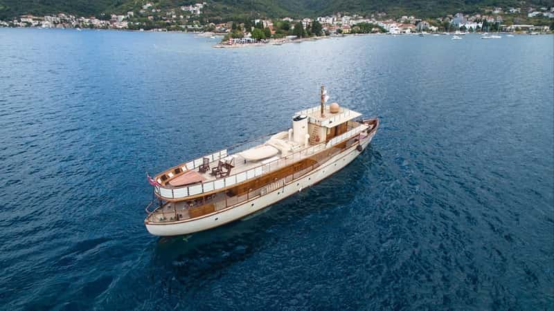 OVER THE RAINBOW 35m motor yacht charter, photo 6