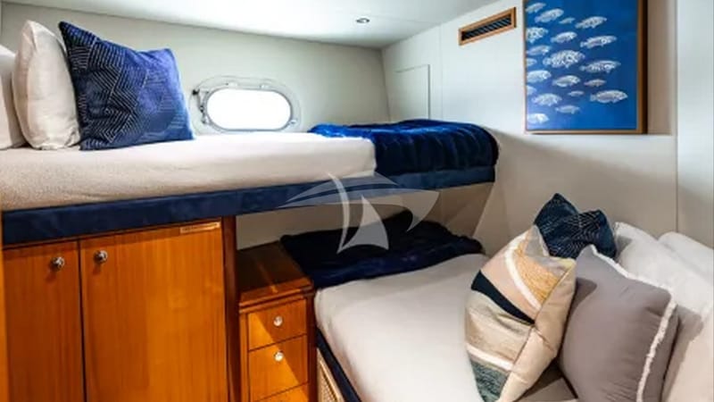 Port Twin Cabin
