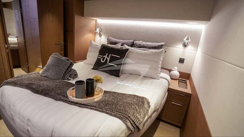 JUSTIFIED HORIZONS 20m sailing yacht charter, photo 7