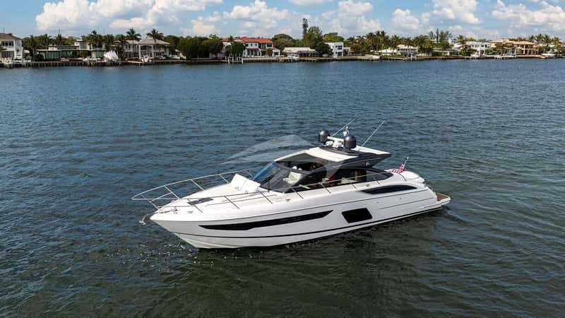 TATOU 18m motor yacht charter