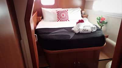Guest cabin