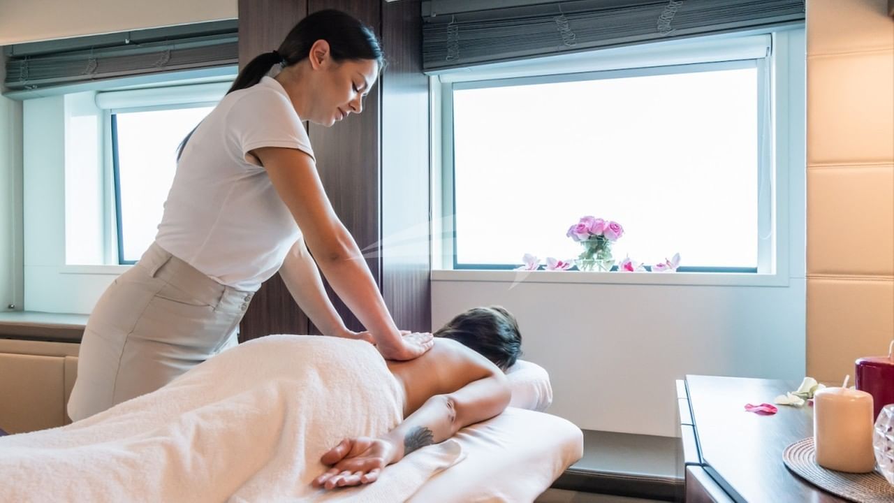 Main deck therapy suite