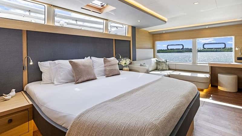 LUCY 16m motor yacht charter, photo 8