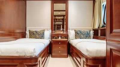 Twin Cabin