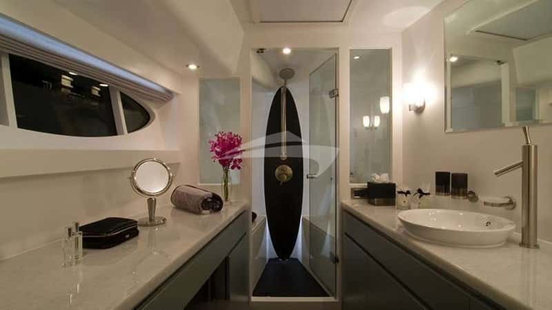 BLUE HORIZON 18m motor yacht charter, photo 6