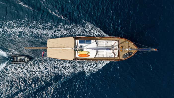 ELEGANZA 27m sailing yacht charter, photo 3