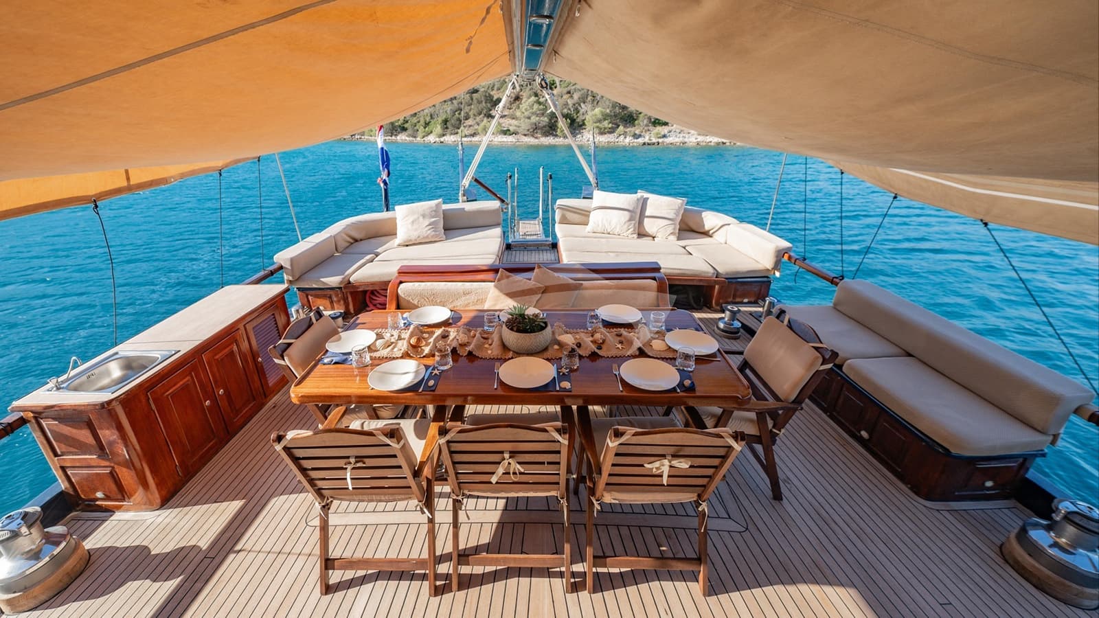 PACHA, photo from the yacht portfolio 13