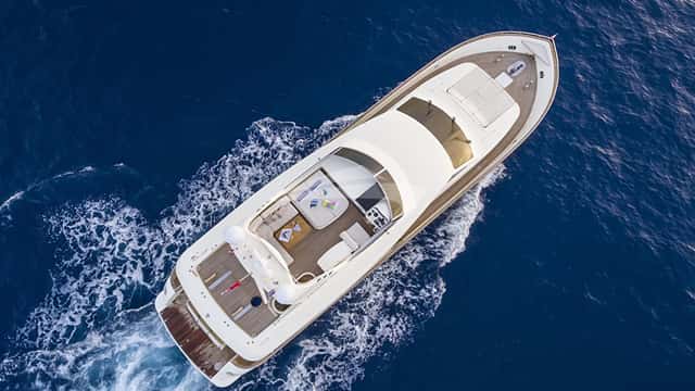GORGEOUS yacht charter photo 2