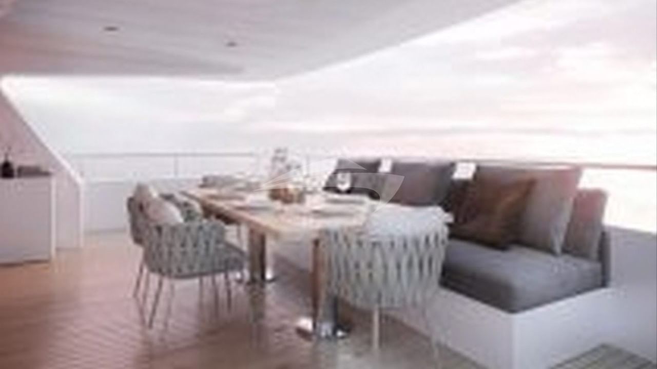 Deck Dining