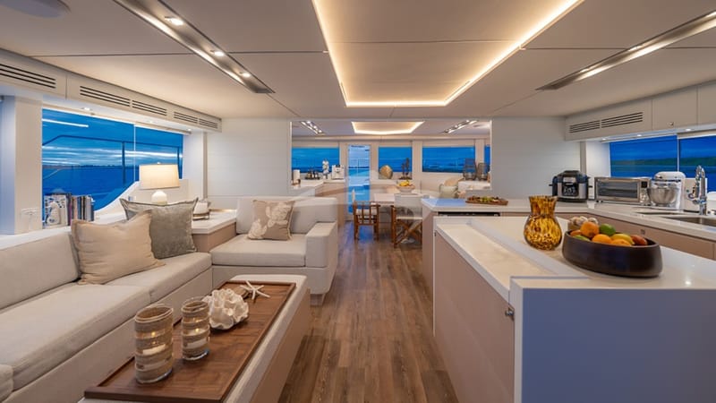Spacious Salon area
