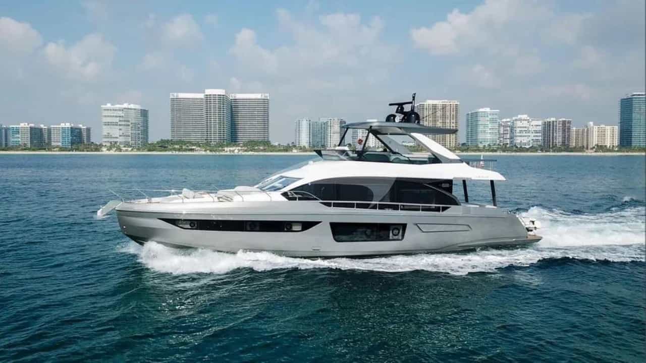 SPYSEA yacht charter