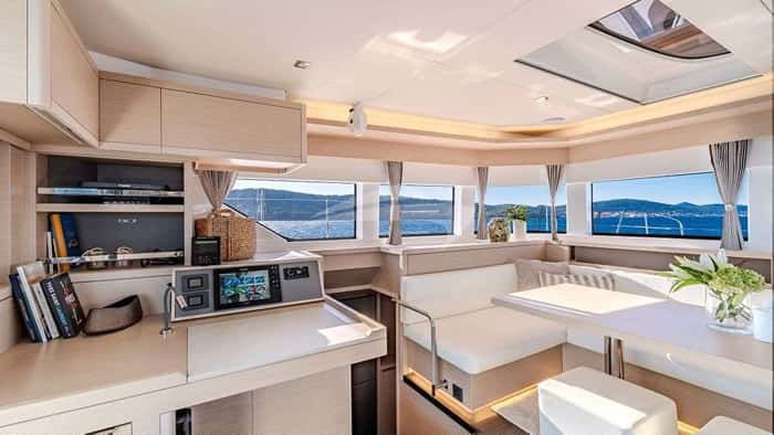 BLACK CAVIAR 17m sailing yacht charter, photo 3