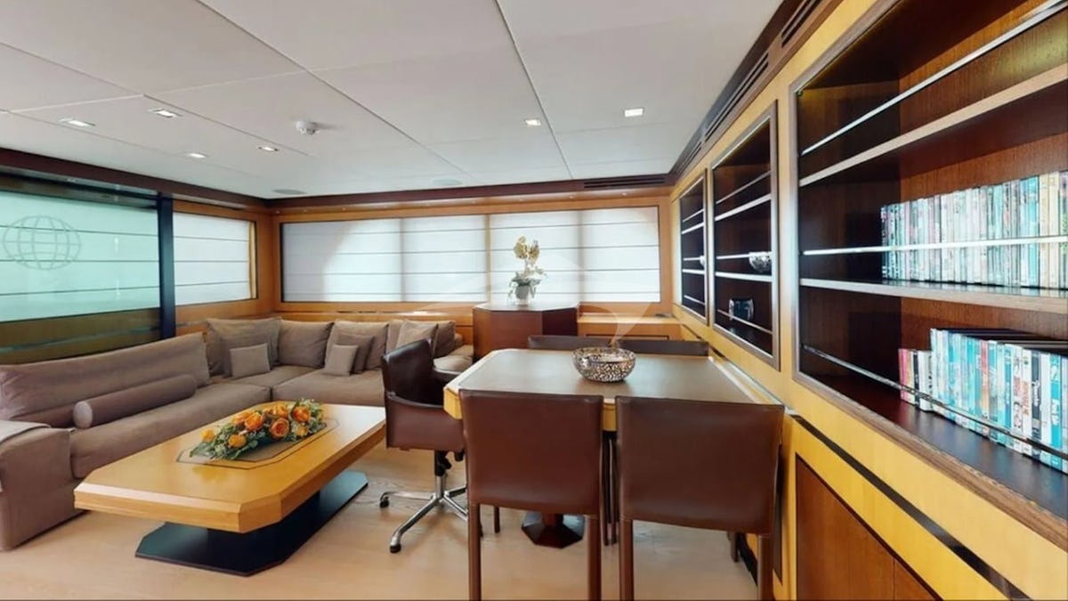 Saloon Saloon