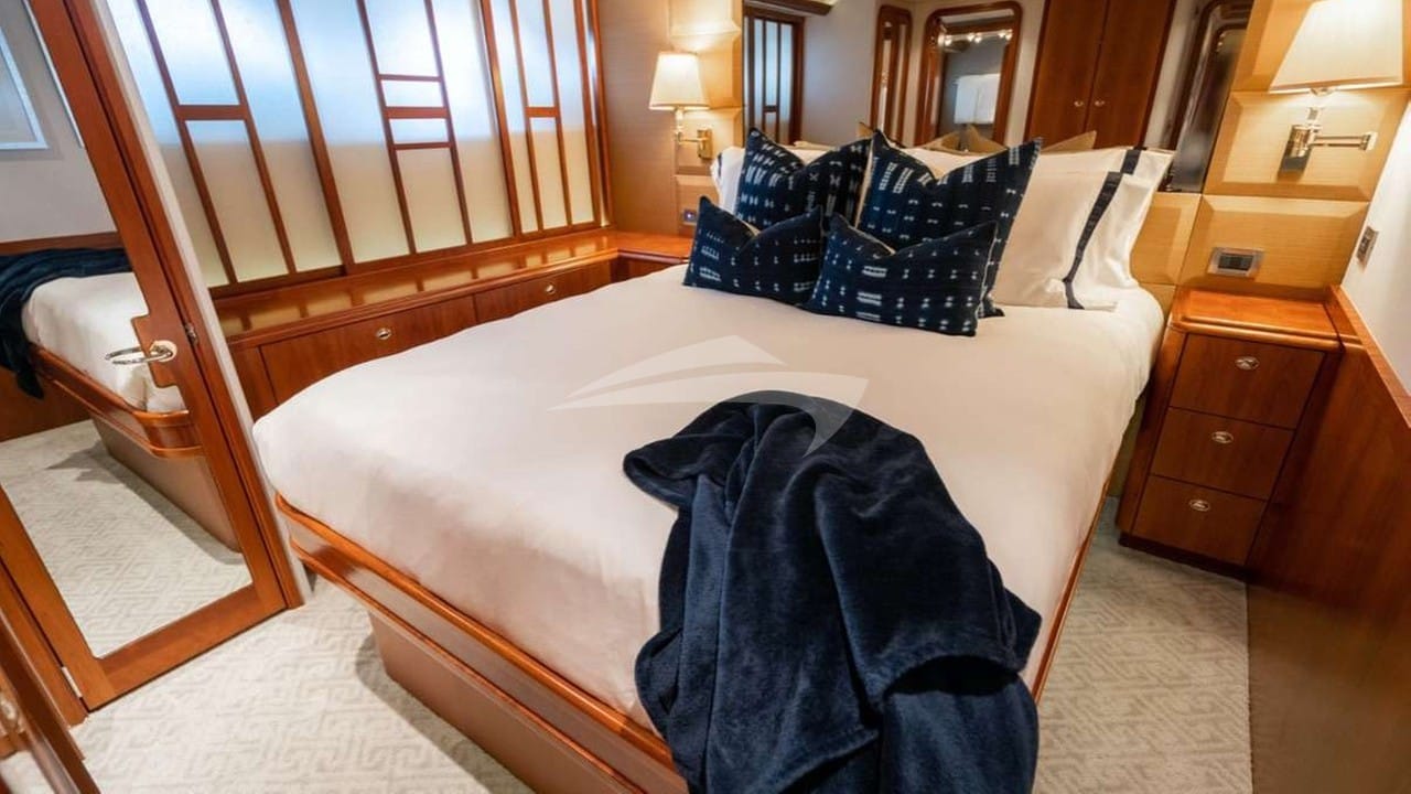 Queen guest stateroom 2