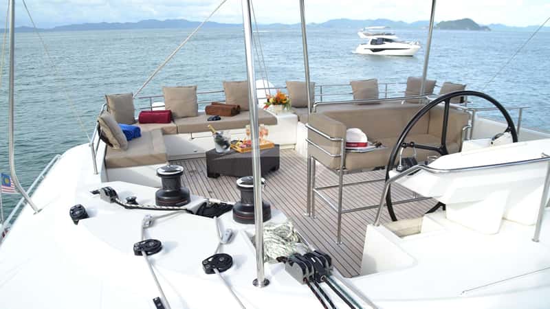 00SEVEN 17m sailing yacht charter, photo 7