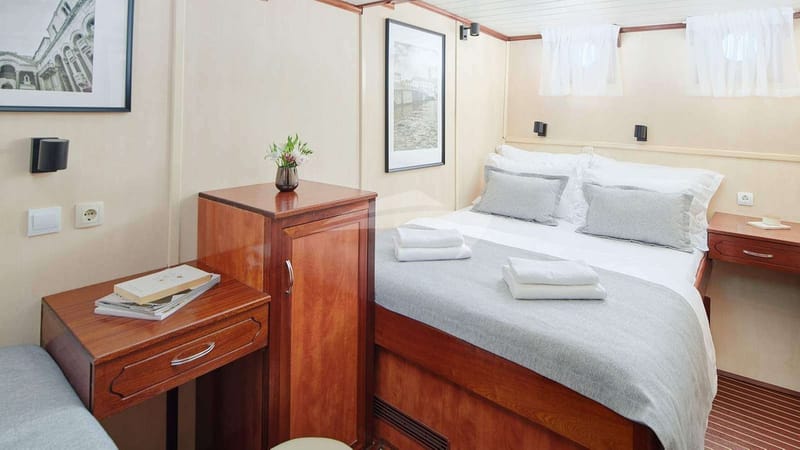 Guest Cabin
